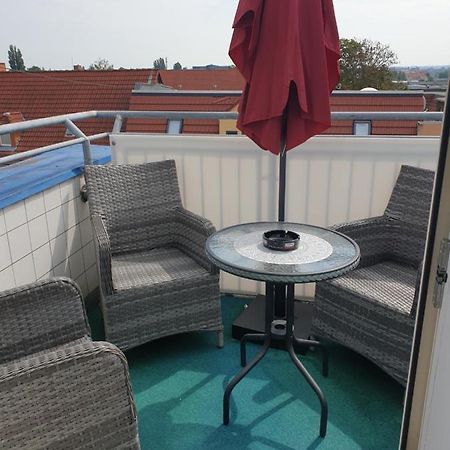 Dachgeschoss Apartment Mit Ausblick Halle  Kültér fotó