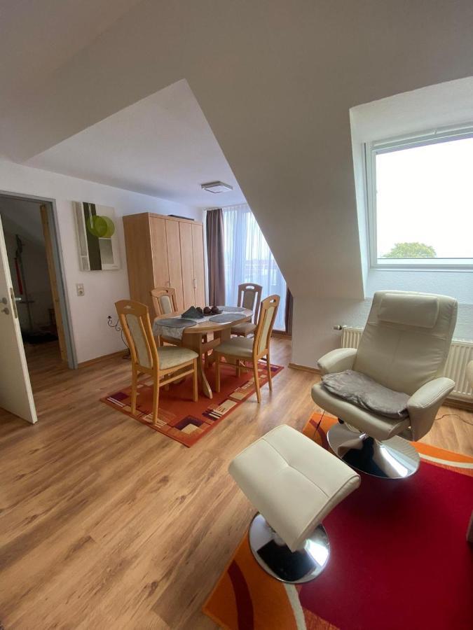 Dachgeschoss Apartment Mit Ausblick Halle  Kültér fotó