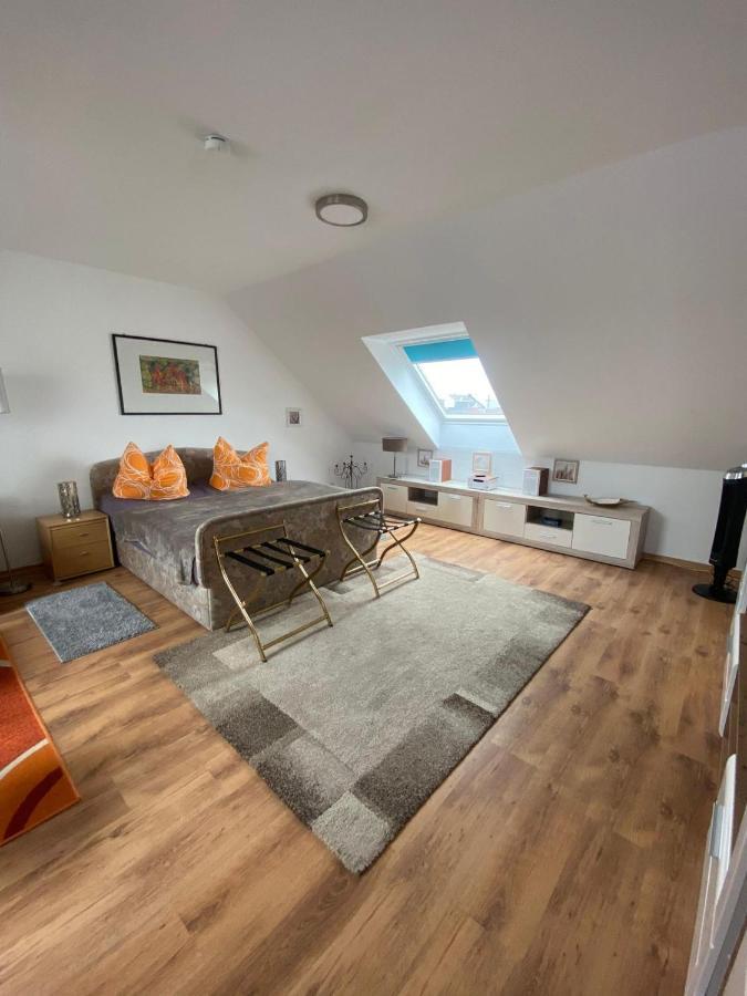 Dachgeschoss Apartment Mit Ausblick Halle  Kültér fotó