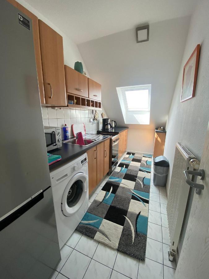 Dachgeschoss Apartment Mit Ausblick Halle  Kültér fotó